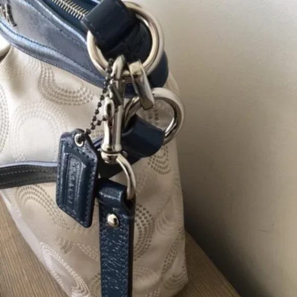 Coach Ashley Dotted Op Art Cream Canvas Blue Leather Shoulder Crossbody Bag - Picture 4 of 11